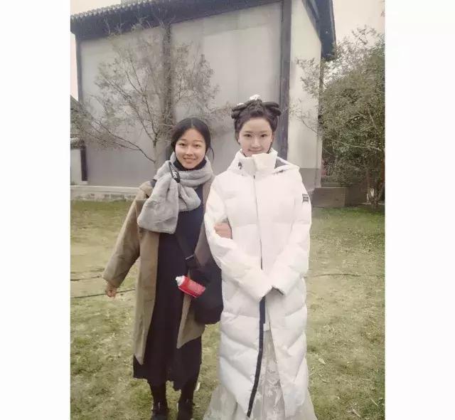 30岁转行化妆师,化妆师转行做销售