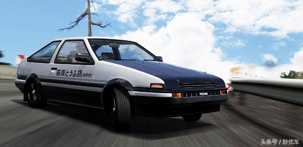 被誉为超跑的足球明星,足球场上的明星