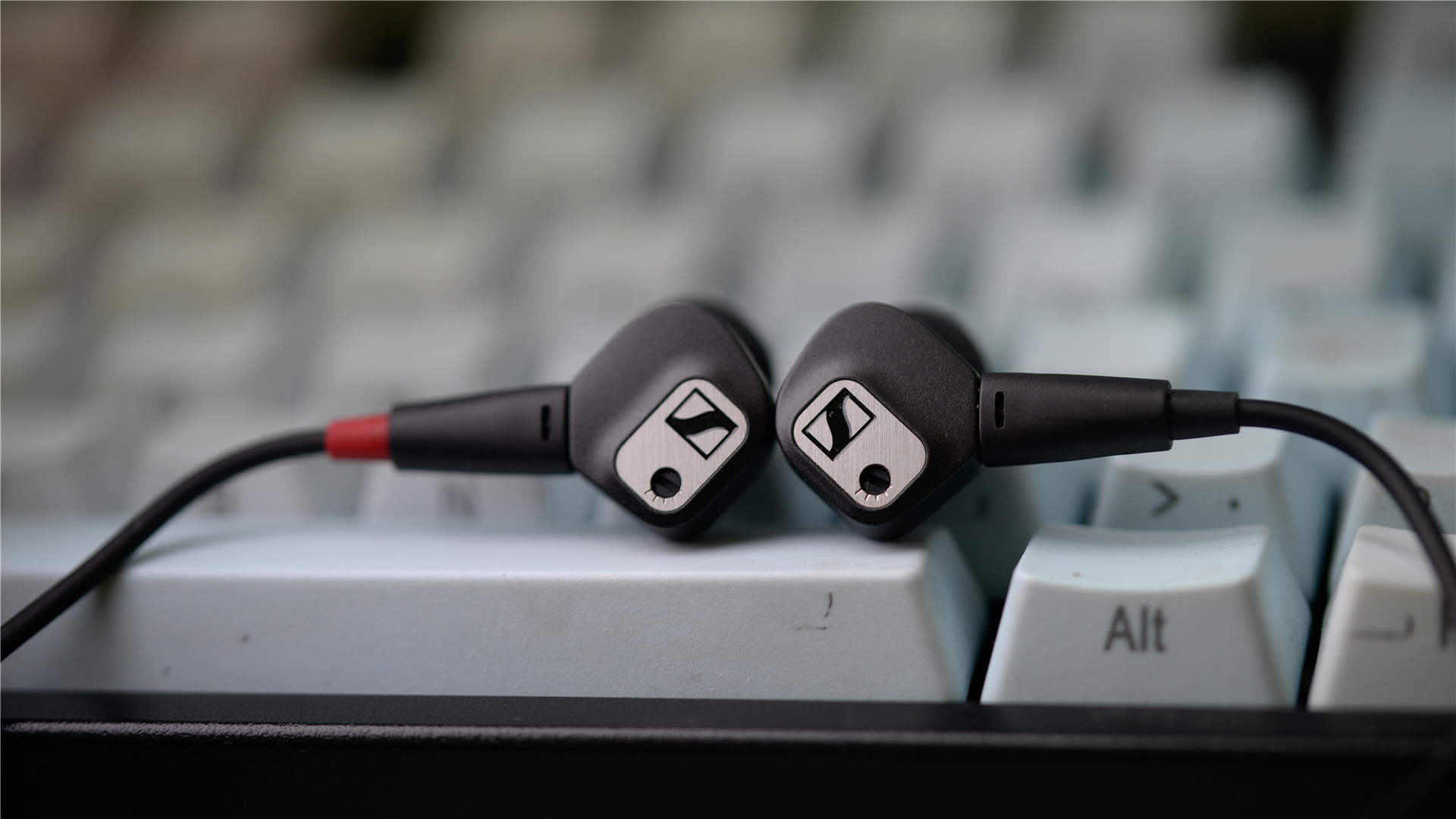 4款高端入耳式耳机推荐,最新400元耳机十佳评测