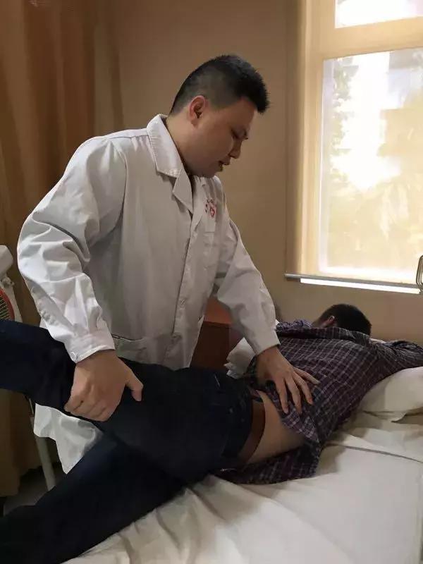 正骨复位手法视频腰椎间盘突出,不扎针不推拿腰椎整脊复位