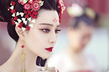 袁天罡第一次见武则天,袁天罡看到武媚娘的第一眼