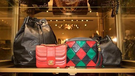 卖二手奢侈品包靠谱么,第一只奢侈品包买二手好吗