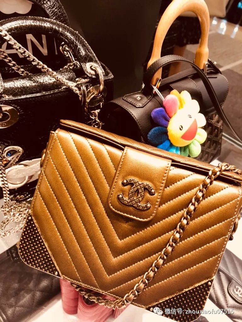 「周小福」「福夸」｜纠结买包？！当经典款都拥有，季节款or特殊皮怎么选？