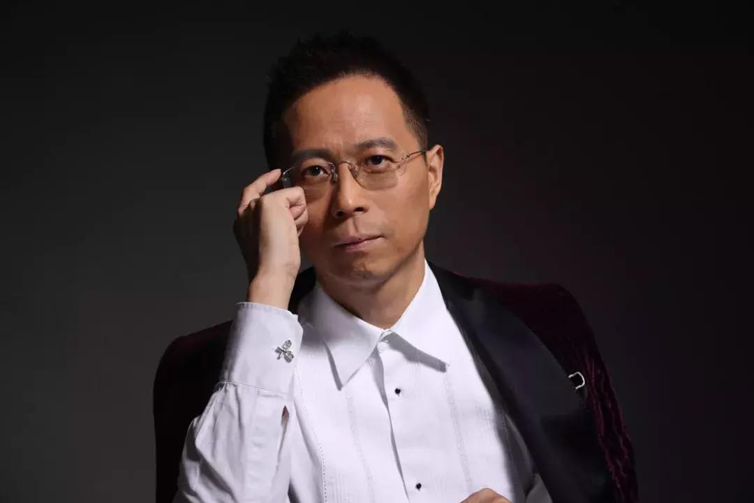 世界杯中国球迷看球赛,世界杯cctv-5直播解说