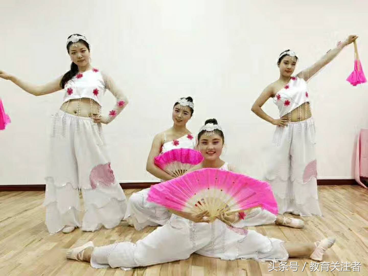 爱的华彩乐园—郑州市二七区伟才幼儿园特色教育纪实