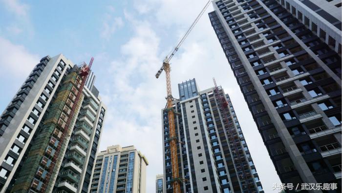 没钱还款怎么办？欠银行*款贷**还不上会坐牢吗？