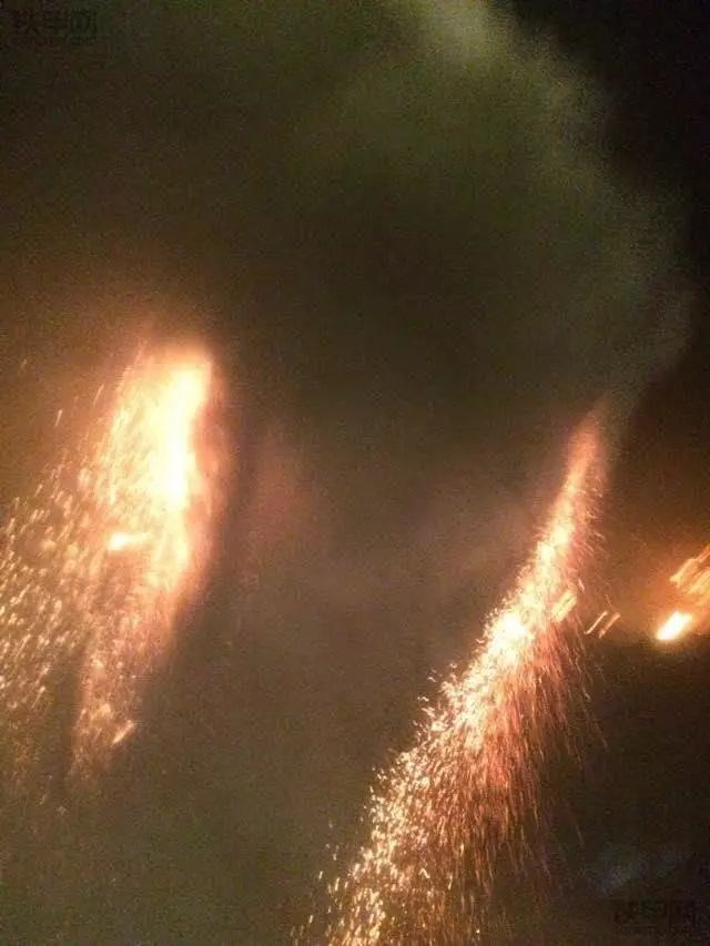 真“机”不怕火炼，李波驾驶沃尔沃挖机在“火焰山”讨生活