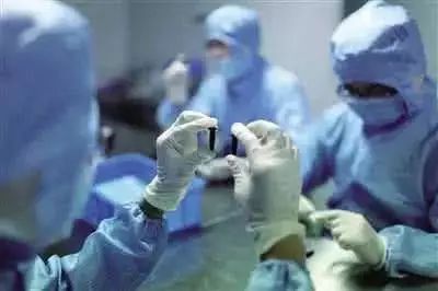 中国人为啥跑到印度买仿制药？中国没有吗？