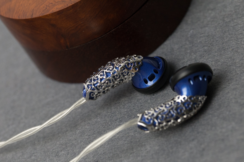 这可能是史上颜值最高的平头塞，全身贵金属，只要1699元！