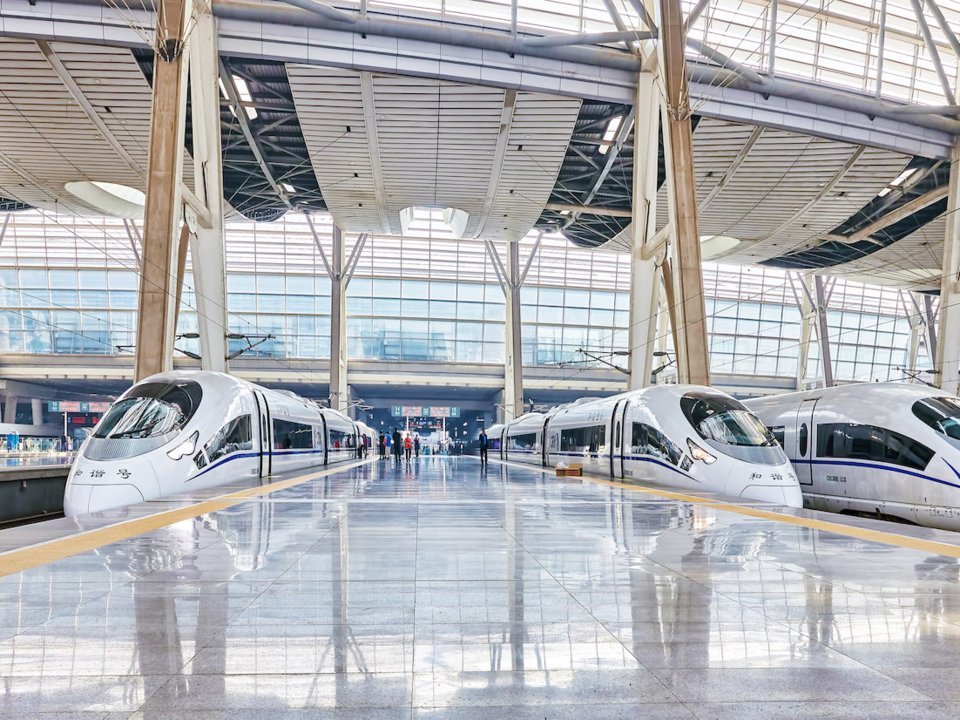 外媒看欧美体验中国高铁,外国网友谈中国高铁体验