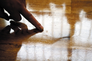 墙面漆面起泡什么原因,新家具掉漆严重怎么回事