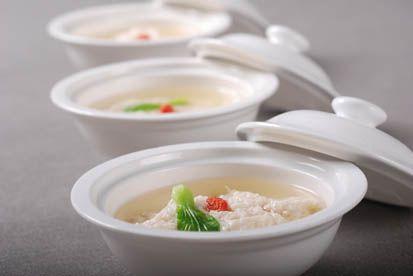 鸡清汤中的鸡丸如何制作,吃鸡不见鸡的经典鲁菜