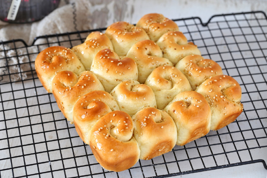 趁着暑假学会这款面包，不加黄油也能松软香甜，开学当早餐正合适