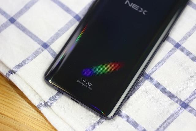 世界杯期间买vivo血赚不亏！天猫最高立减800元赠品好礼任你抢