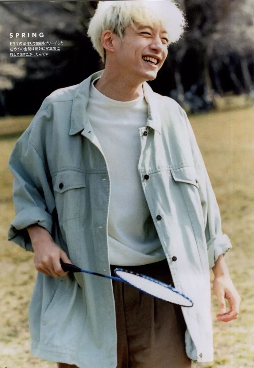 男生海边拍照如何摆pose,双人男生拍照pose姿势大全