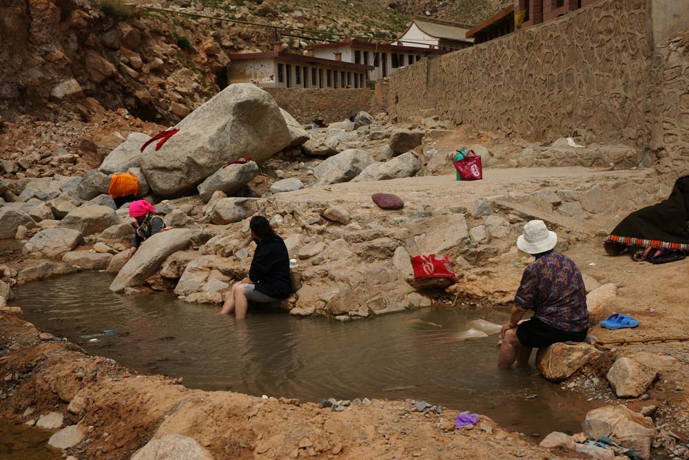 贵德泡温泉攻略,贵德扎仓温泉旅游攻略