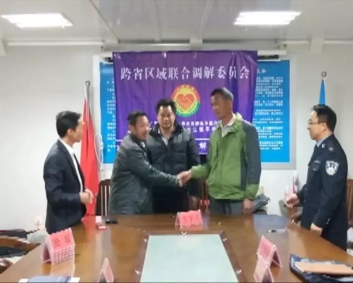 祖坟被挖赔偿协商,修路把农村耕地毁坏了怎么赔偿