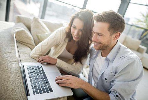 第一次约会千万不要看电影,一定要记住你做过的事