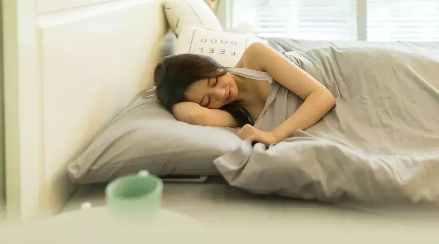 心烦虚热按哪个穴位,心悸烦躁按哪个穴位最好