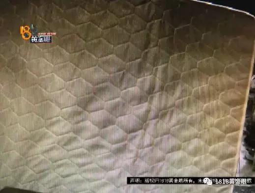拿菜刀砍女人后续,邻居提菜刀砍门吓到女子后续