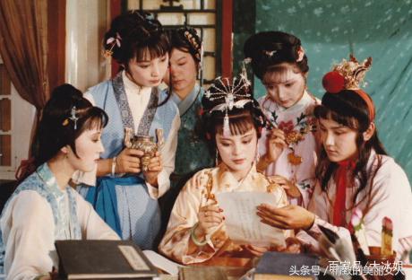 结合红楼梦中的美人,看看你适合哪种双眼皮