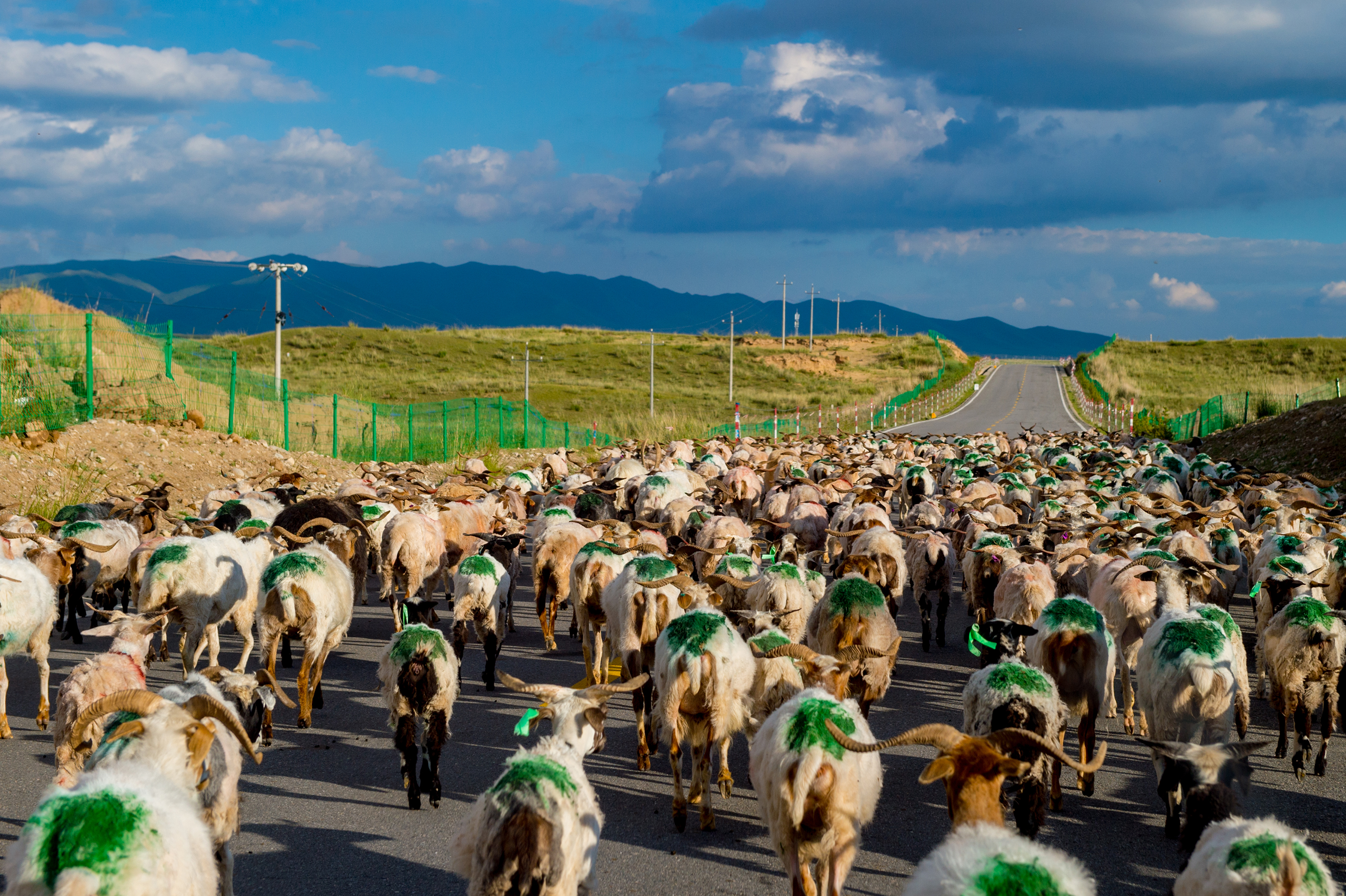 吉利新远景suv2018款试驾视频,新款吉利远景suv试驾