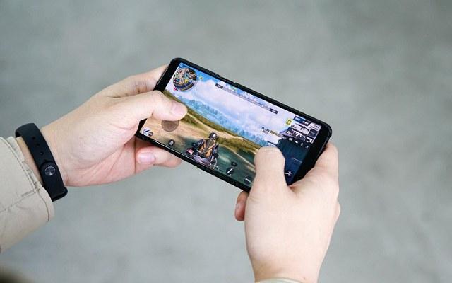 手机发烫可以放冰箱吗,手机总是发烫该用什么软件清理