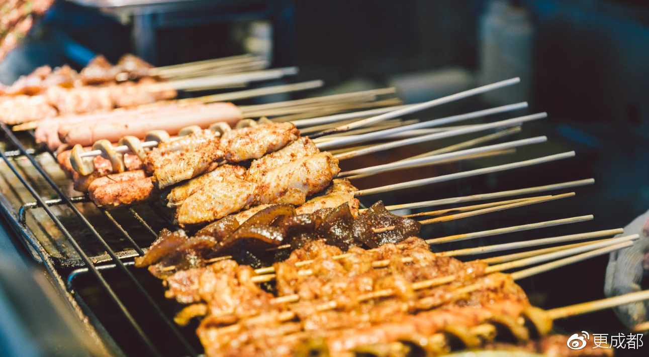 成都版士林夜市，便宜又好吃，周末请带好你的胃一家家挨到吃！