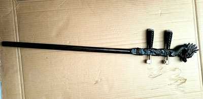 二胡琴杆弯曲影响音质吗,二胡琴杆装歪了怎么办