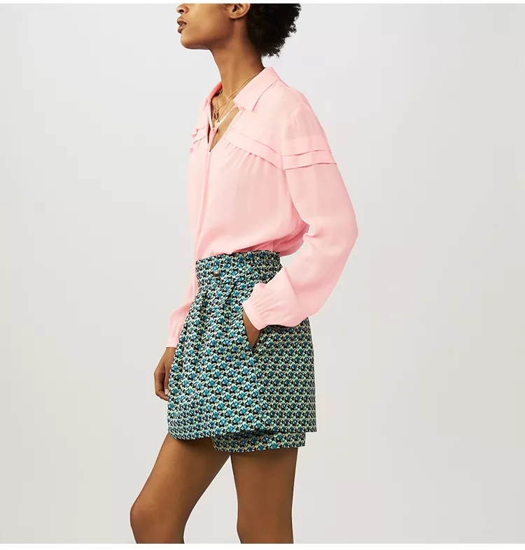 「逢逛必买」｜“穿上她家的裙子，不去派对也该去喝一杯！”