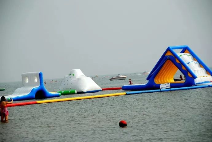 马尔代夫的蓝天绿树水清沙白,北京周边绝美海滩