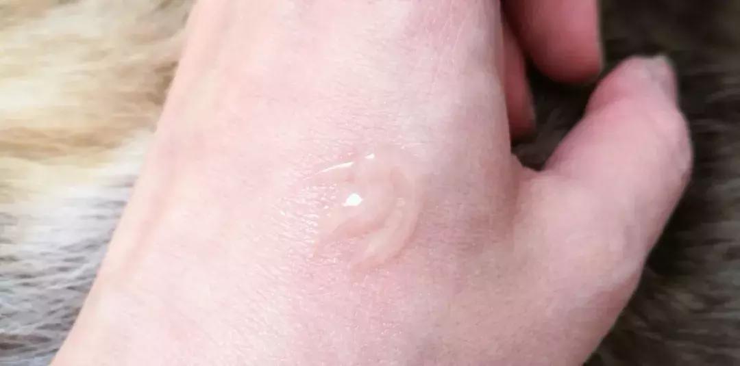 她用200万面霜公开打脸小红书女星？娱乐圈化妆品同款扒料！