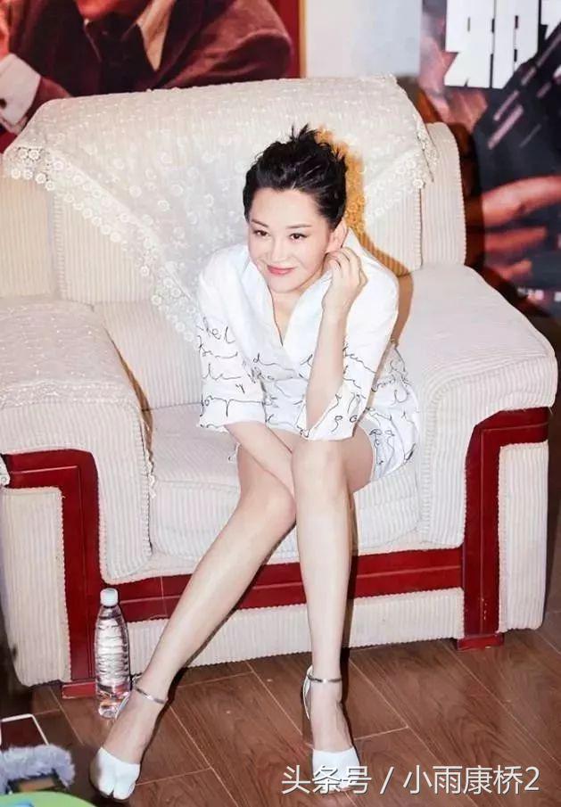 48岁许晴美艳绝伦,许晴50岁高清写真