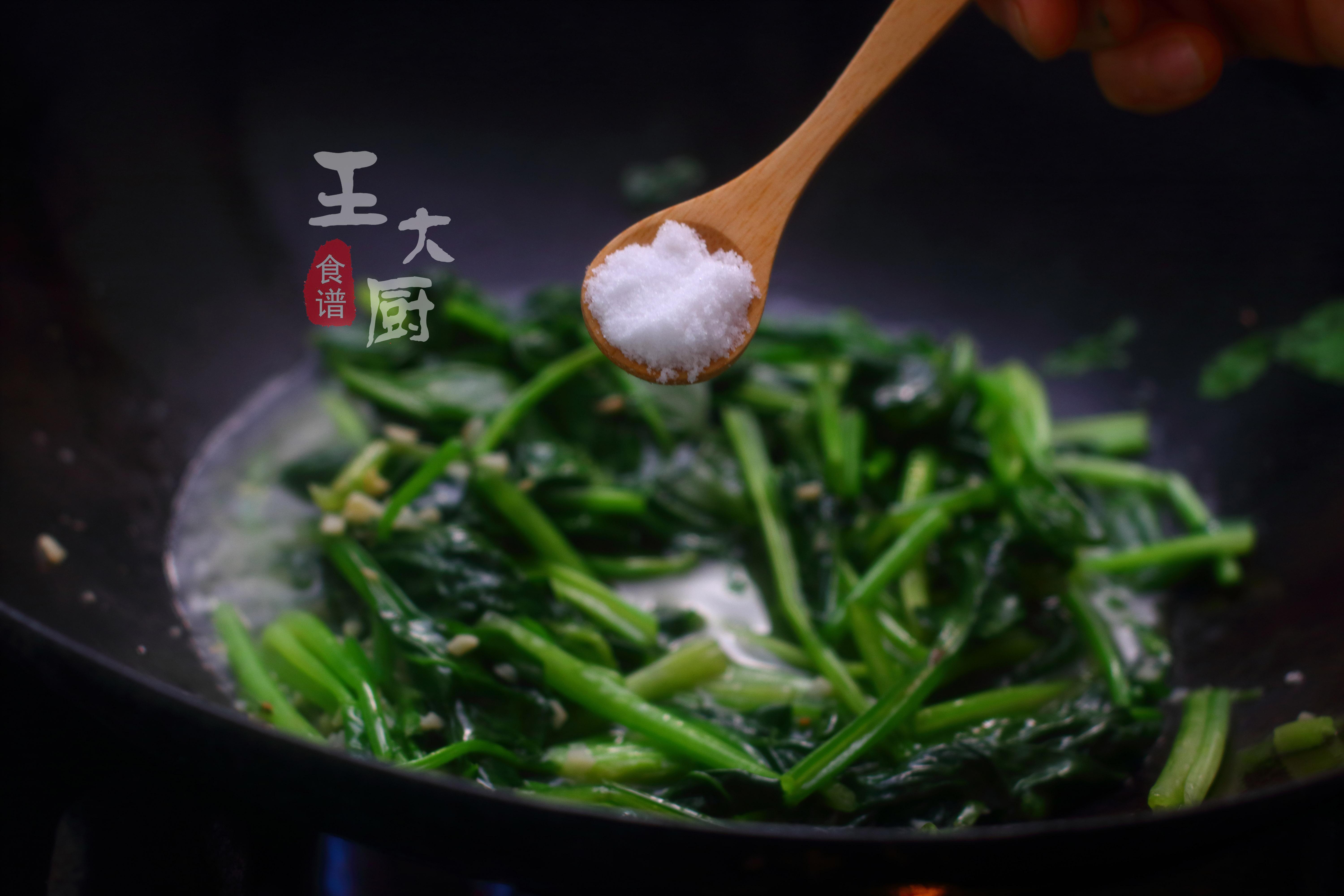 菠菜豆腐怎么炒第一美食,菠菜炒豆腐正确做法