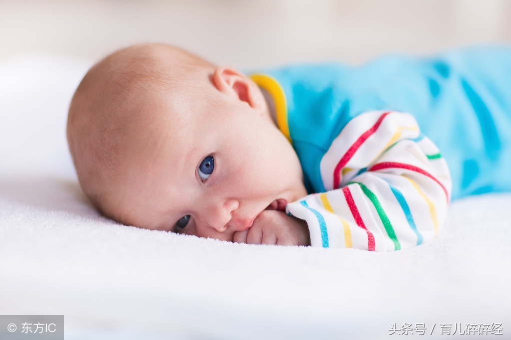 三个月宝宝睡得晚怎么办,婴儿仰着睡可避免猝死