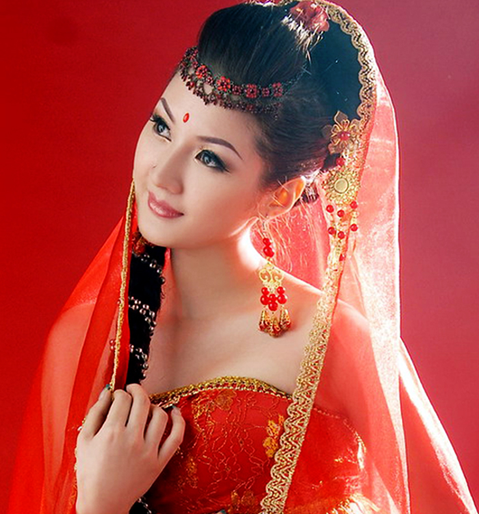 眉心有块红印从小就有,小时候眉心有红点是什么原因