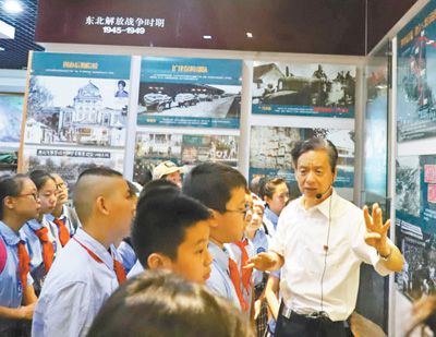 一名老兵一座堡垒,一名老兵就是一面旗帜