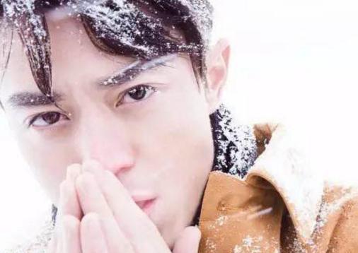 朱一龙霍建华睫毛,朱一龙霍建华谁帅