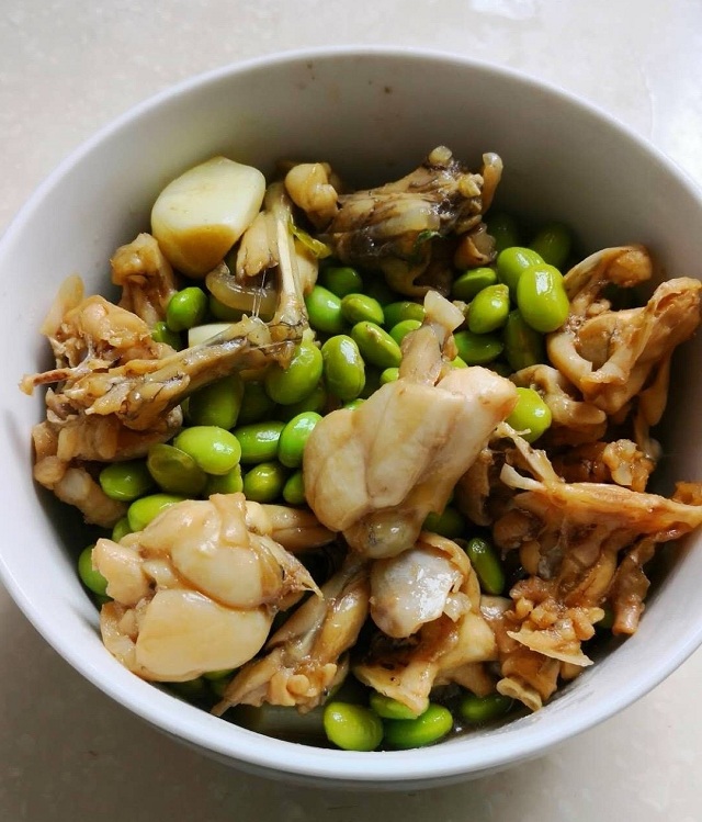 40岁女性可以吃点大豆异黄酮,女性更年期可以吃大豆异黄酮吗