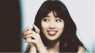 吴宣仪的牙齿有点龅,吴宣仪露牙龈笑图片