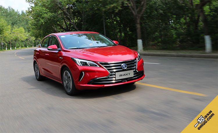 长安逸动xt和福特福克斯怎么选择,长安致尚xt和逸动xt有什么区别