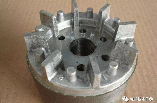 转子铸铝后的热套工艺,铸铝转子与假轴配合尺寸