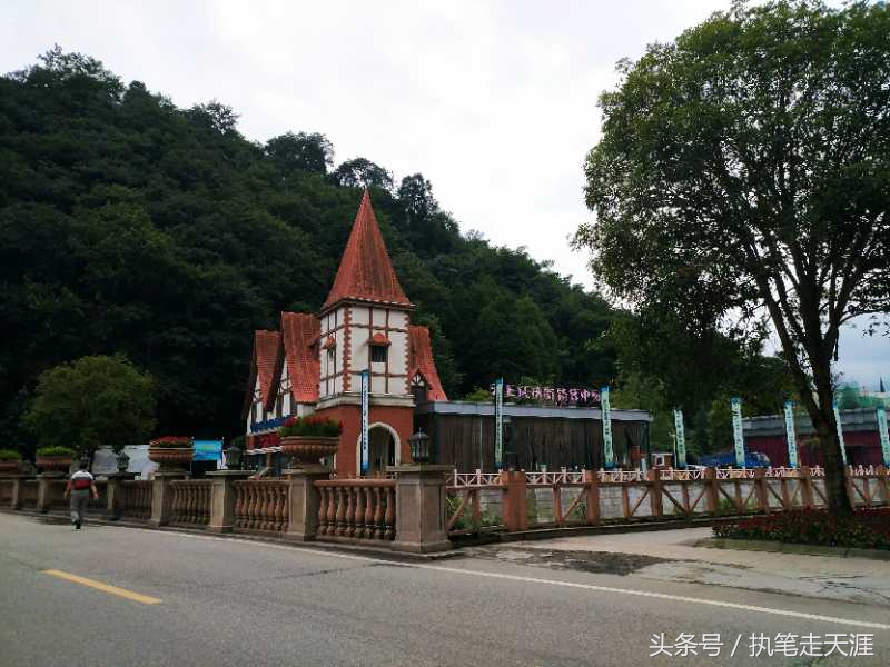 曾经成都人首选的度假小镇大邑花水湾，现在怎么样了？