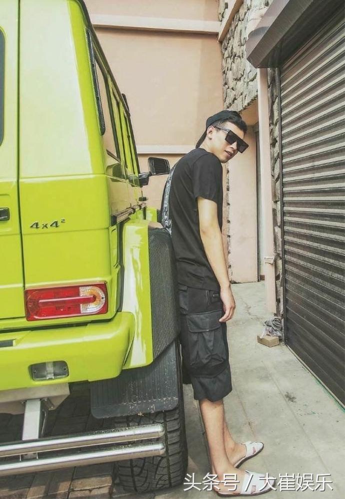 YY主播被封的背后是两个神豪的暗战，一个硬气拒绝，一个生气退网