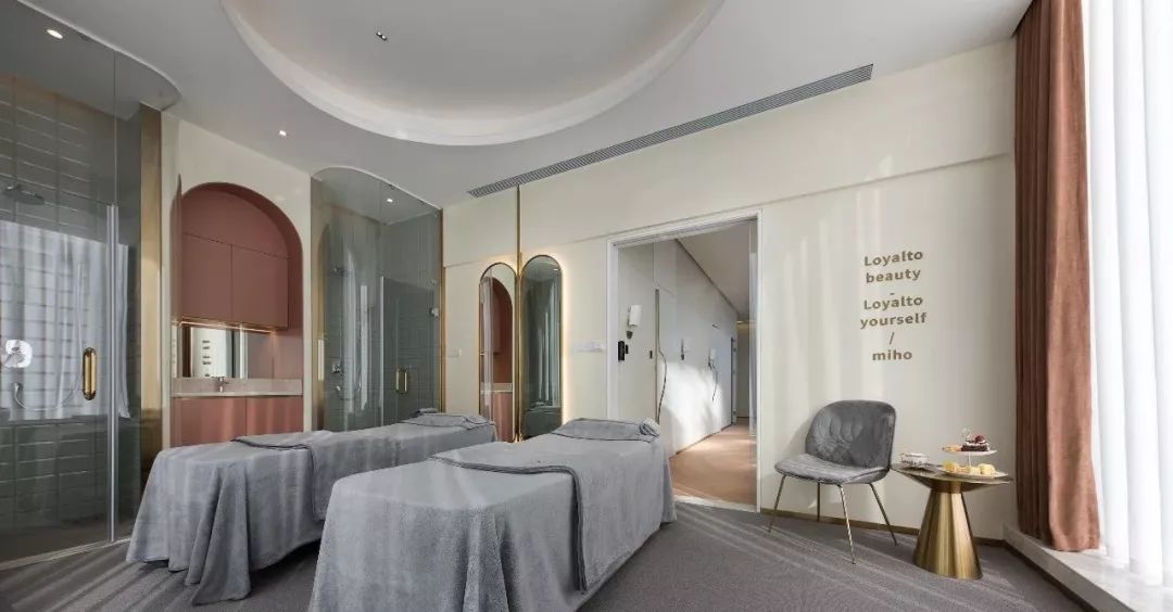 miho绫宠嵎鑲や綋缇庡涓績鏂板厜閲屽簵,miho绫宠嵎鑲や綋缇庡涓績