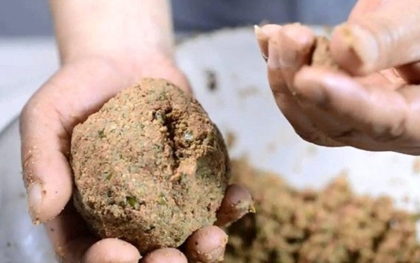 饵料用不完了怎么办,饵料用不完什么好办法留到第二天