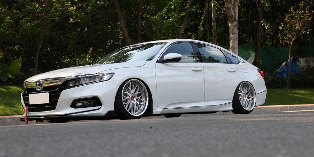 本田10代雅阁国内首改，花费7万将车打造成精品姿态！