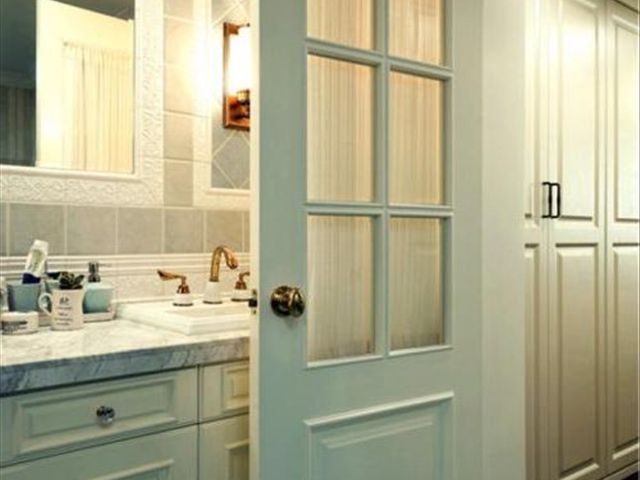 卫生间装修最后悔10件事,卫生间的门用久了不好好关上了