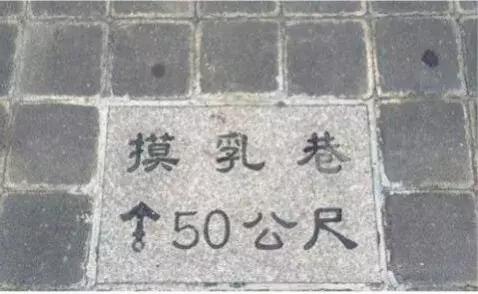 朋友打电话说她快到高潮了，让我出来一下……