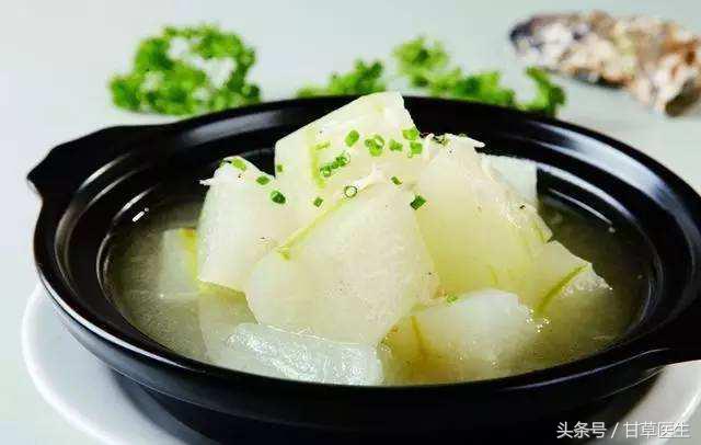 头发生长是吸收营养还是血,头发长吸血